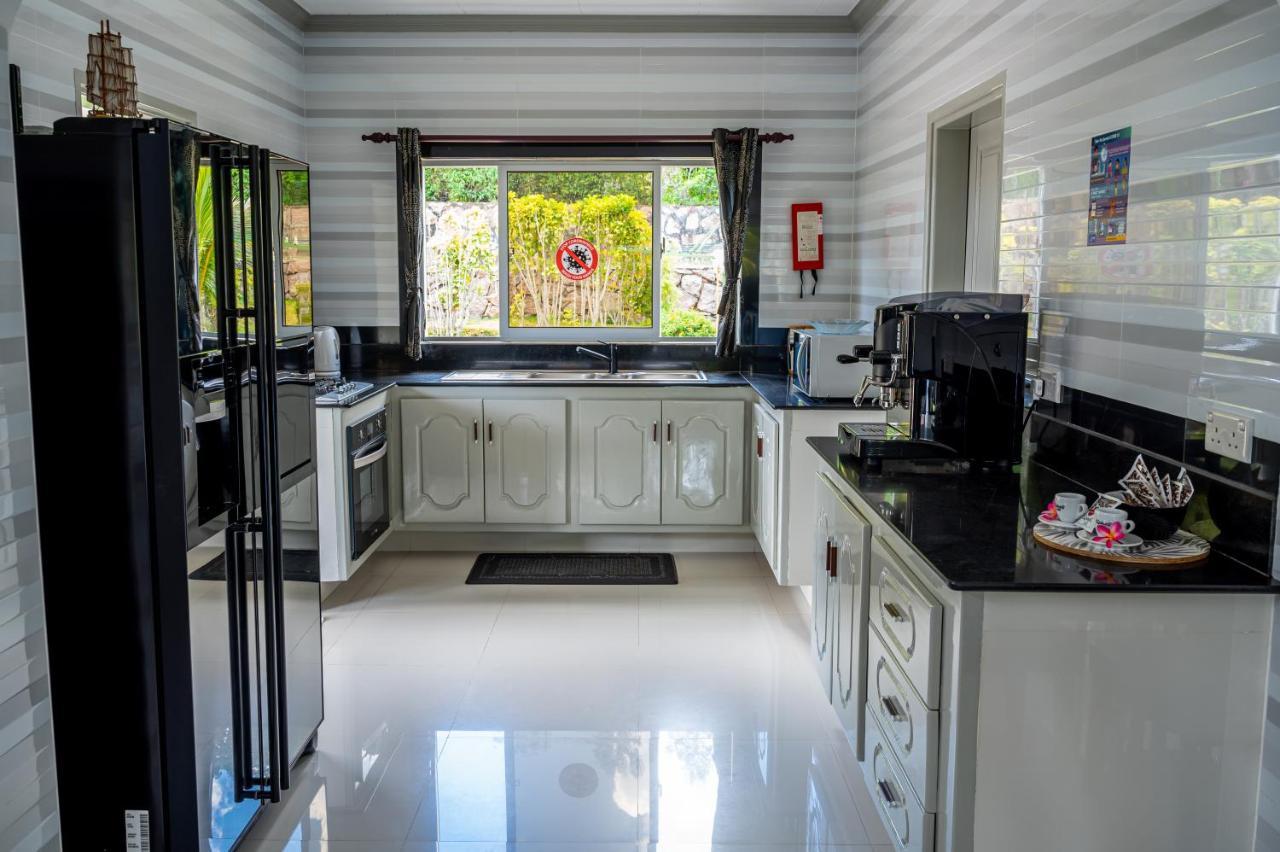 Tranquility Villas Baie Sainte Anne Bagian luar foto